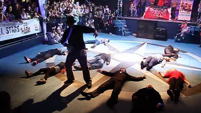 Popping Toys- группа Лиона на All Starts Fiesta 2010 смотреть онлайн