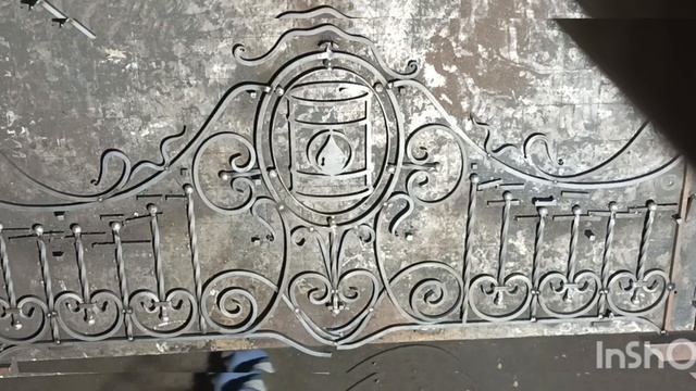 сборка-кованого-ограждения