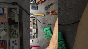 Ремонт силового модуля холодильника Haier (Хаер) не включается, не горит свет в салоне и дисплей