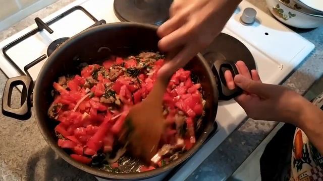 Очень вкусный домашний жаренный лагман!!! смотреть онлайн