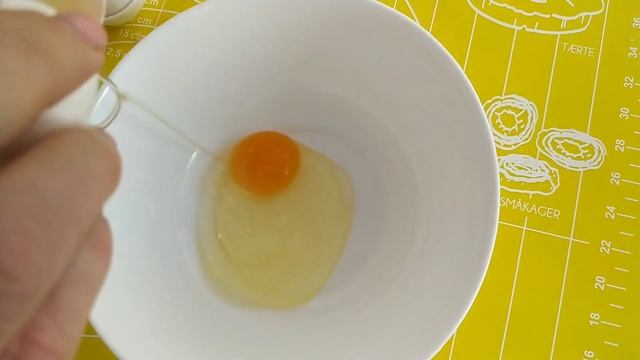 Пироги с фундуком и мягким сыром