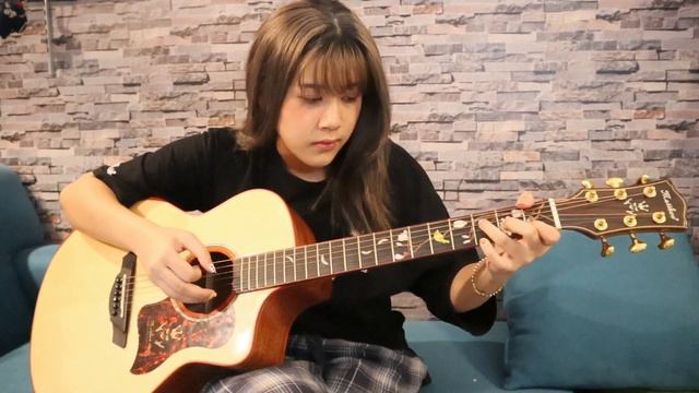 《Right Here Waiting》- Fingerstyle Acoustic Guitar Cover丨吉他指彈 смотреть онлайн