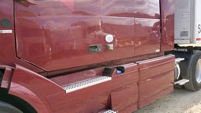 2012 VOLVO VNL 680 смотреть онлайн