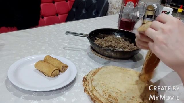 Готовлю блинчики с начинкой из фарша и лука смотреть онлайн