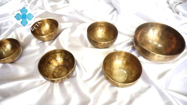 Комплект поющих чаш для медитативных практик. звукотерапия, поющие чаши медитация. смотреть онлайн