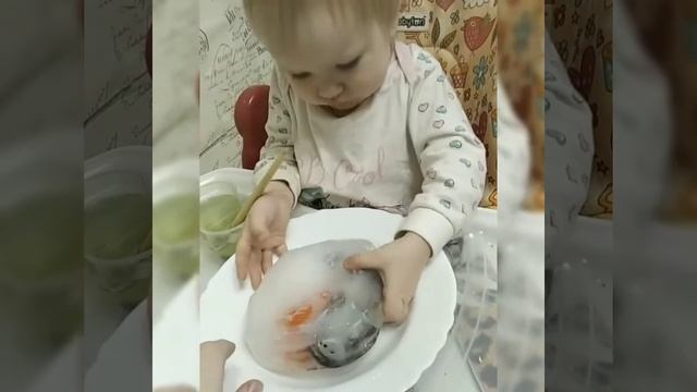 Опыты в раннем возрасте "Манюня спасает зверей!" смотреть онлайн