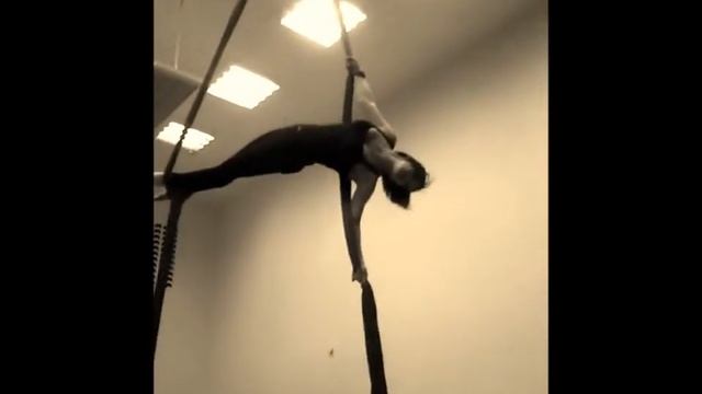 Воздушные полотна. Студия Танца Вираж смотреть онлайн