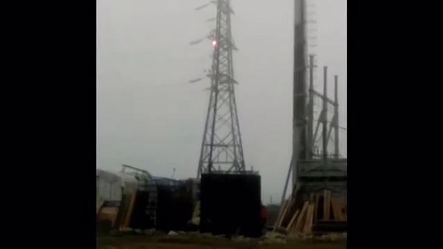 ЛЭП загорелась на Сахалине