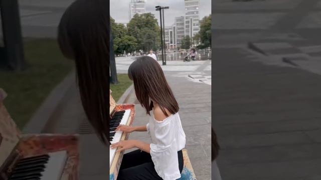 Все приходящее, а музыка - вечна в Харькове смотреть онлайн