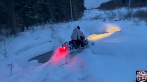 Утилитарные снегоходы в лесу,snowmobile Polaris widetrak,Yamaha viking,Brp Lynx yeti 59,69 army ace