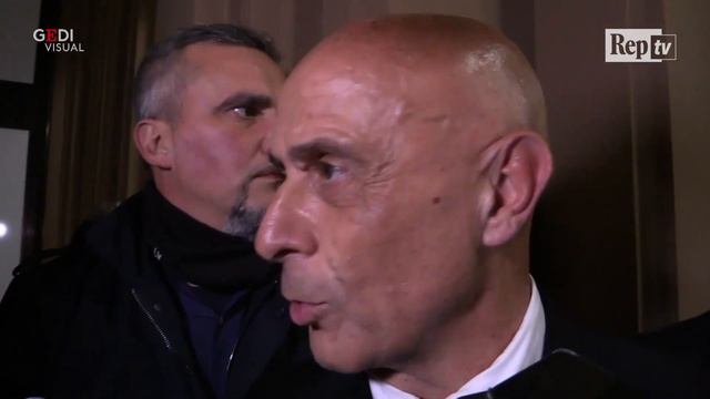 Sicurezza, Minniti: "Questo decreto si rovescerà nel suo opposto" смотреть онлайн