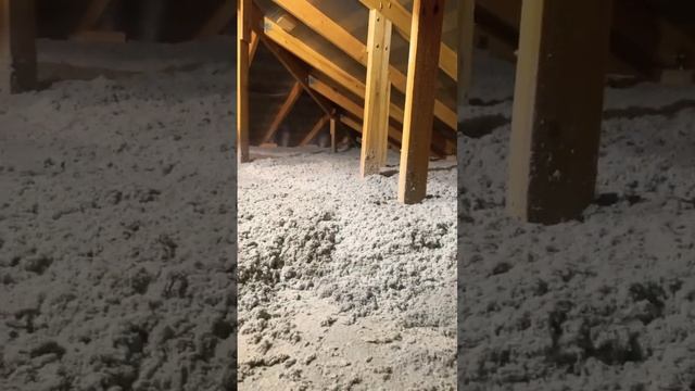 Эковата , утепление чердачного перекрытие #эковатамичуринск #дом #эковата #утеплитель #мичуринск