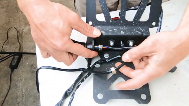 AltRider T7 Tail Tidy Install смотреть онлайн