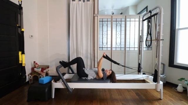 [No Flexion No Rotation 1/2] Pilates Reformer Workout for Low Back/Osteoporosis/Beginner [40 min] смотреть онлайн