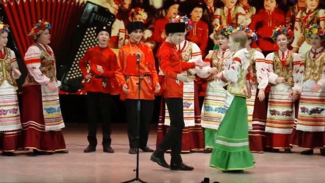 "Образцовый художественный коллектив" хор народной песни "Горница" - г. Новороссийск смотреть онлайн