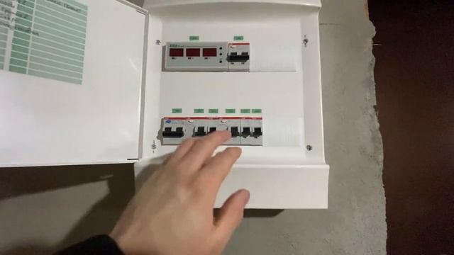 Электрика в частном доме по потолку смотреть онлайн