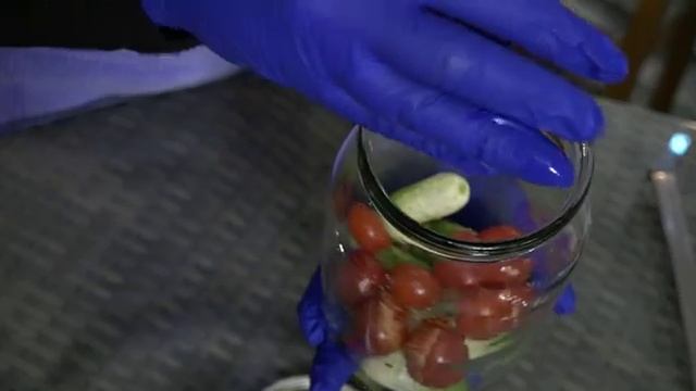 СНЕКОВЫЕ ОГУРЦЫ смотреть онлайн