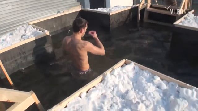 В ИК-41 ГУФСИН Приморья отметили праздник Крещения Господня традиционными омовениями смотреть онлайн