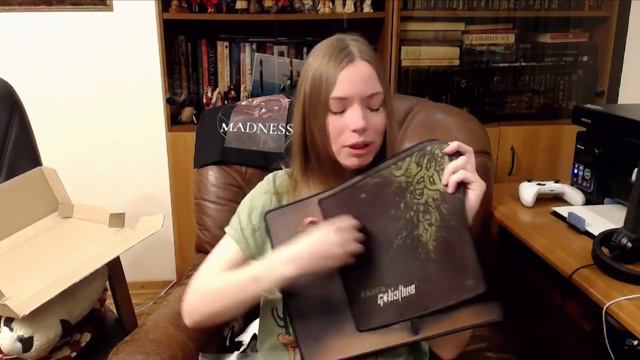 LOSTARK UNBOXING: распаковка сувенирной продукции по Ку-Сатоту. смотреть онлайн