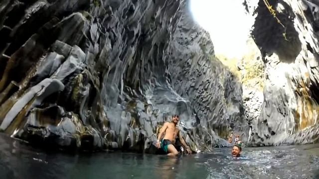Sicilia - Gole Alcantara смотреть онлайн
