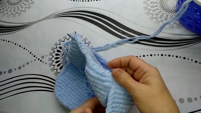 Вяжем шапку-ушанку и снуд из велюровой пряжи. смотреть онлайн