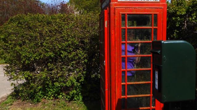 Alison's K6 Telephone Box, Cheryl Camm смотреть онлайн