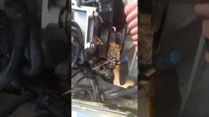 замена помпы Мерседес актрос 501мотор