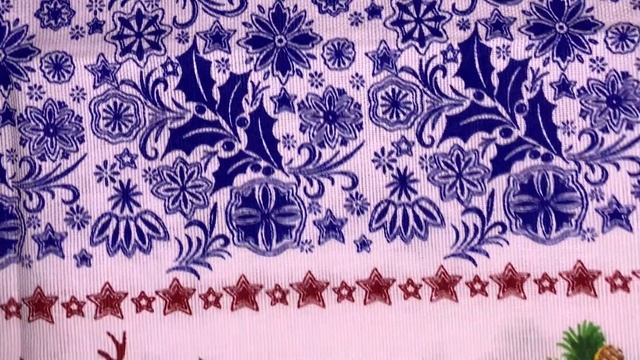 Скатерть на Новый Год и Рождество "Еловые шишки", 150х110 см, 60% хлопок, 40% лен, цвет синий смотреть онлайн