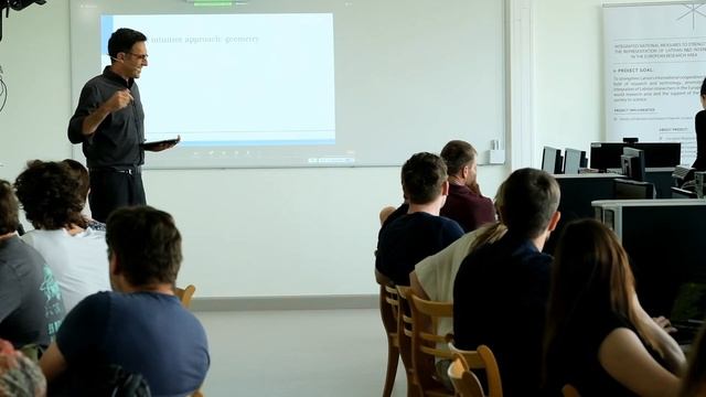 Part 1/4: Introduction to Radar Interferometry - Prof. Ramon Hanssen (theory) смотреть онлайн