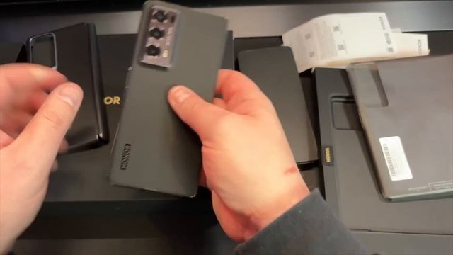 Honor Magic V2 GLOBAL -  Unboxing And Setup!