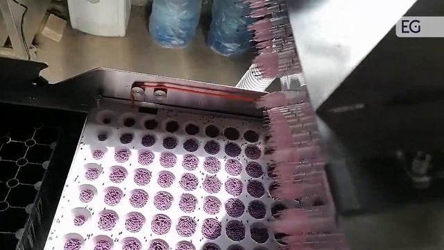 Оборудование для вакуумной высадки семян в лотки 2BXP-500 смотреть онлайн