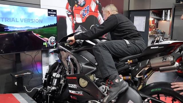 Ducati Panigale V4 Moto Trainer Motorcycle Simulator.. Hyside's Mugello fast laps смотреть онлайн