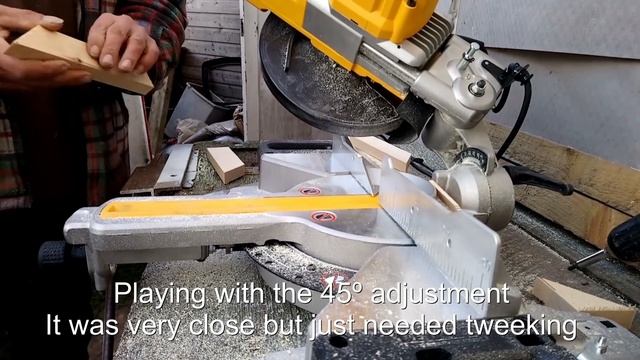 Dewalt DWS773 Miter Saw 45º-48º Adjustment & Dust Collection