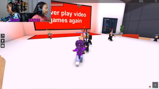 Roblox: Pick a Side / LIFE'S HARDEST QUESTIONS! / FIGHT FOR YOUR OPINION! смотреть онлайн