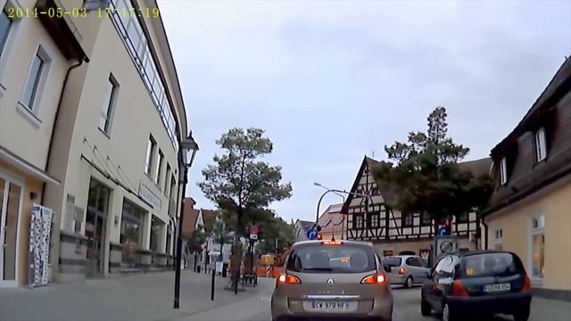 D: Lauf a.d.Pegnitz. Landkreis Nürnberger Land. Fahrt durch die Stadt. Mai 2014 смотреть онлайн
