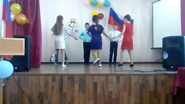 Выпускной из 4 класса в Воронеже школа #79 смотреть онлайн
