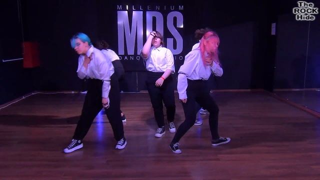 TXT - opening siquence dance cover by RCU [MK PARTY (14.08.2022)] смотреть онлайн