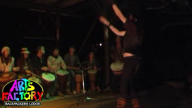 Billy Tempest - Hula Hoop Jam with Drums смотреть онлайн