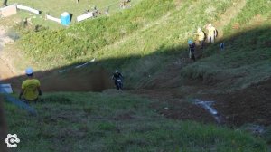 Невероятный подъем в гору на модифицированных мотоциклах