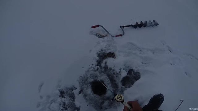 Зимняя рыбалка Тюмень.Озеро Кучак. смотреть онлайн