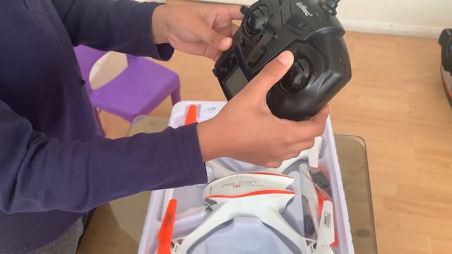 Unboxing Udi R/C U842 Drone Falcon Hd Upgrade/ helicopter смотреть онлайн