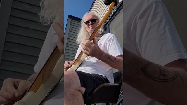 Fender stratocaster American Pro 2 ultex 73 смотреть онлайн