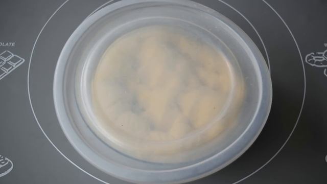 САМЫЙ ВКУСНЫЙ ПИРОГ С ПОВИДЛОМ // СЛАДКИЙ ПИРОГ // смотреть онлайн