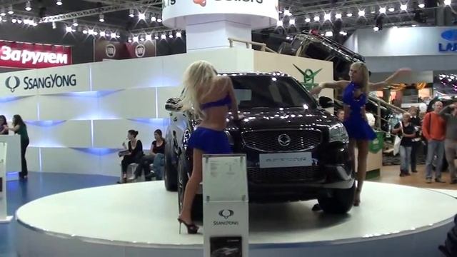 MIAS-2010: Красивые танцы на стенде SsangYong смотреть онлайн