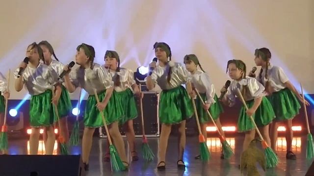 Клубные звёздочки. КЗЦ Стрела. Малинки -Бабки-ежки. 13.05.2022 смотреть онлайн