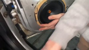 Замена штатных динамиков на динамики Raven 165 DL Audio на Лада Приора