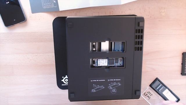 Synology DS918+ NAS Setup - HDD & M.2 SSD cache Installation смотреть онлайн