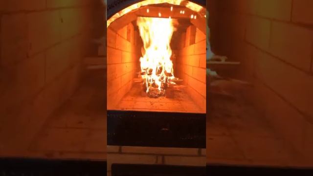 Банная печь каменка.. Пробная топка банной печи постоянного действия после перекладки. смотреть онлайн