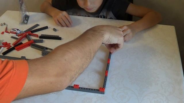 Micro Racers, обзор машинки. Строим трассу из Lego. смотреть онлайн