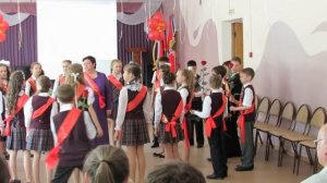 Выпускной в начальной школе. Наш первый вальс.